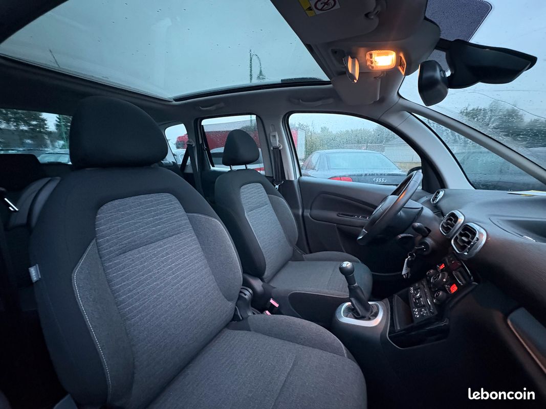 CITROEN C3 Picasso 1.2 l 110 cv / 113 435 kilomètres / année 2017 / exclusive (image 4)