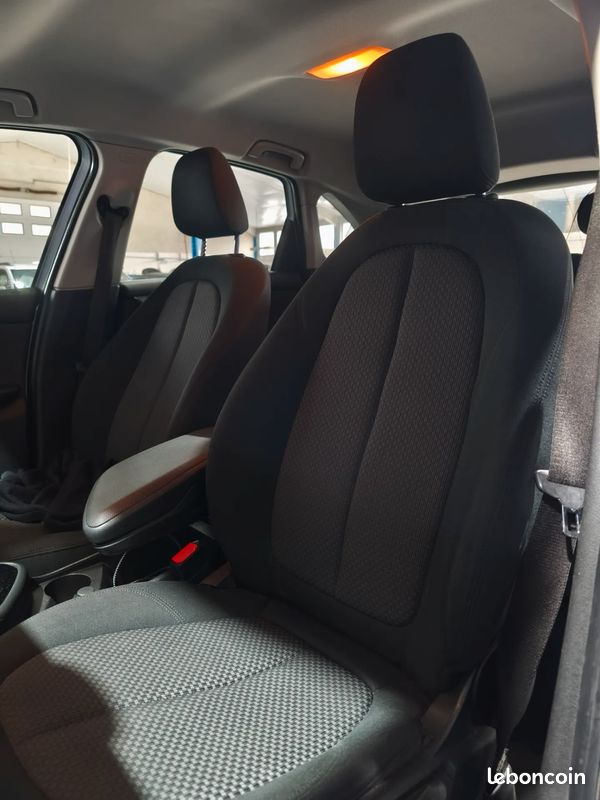BMW 216d Série 2 ActiveTourer 216d Business Design 116ch - 2018 - 147 500 km - boite automatique - (image 13)