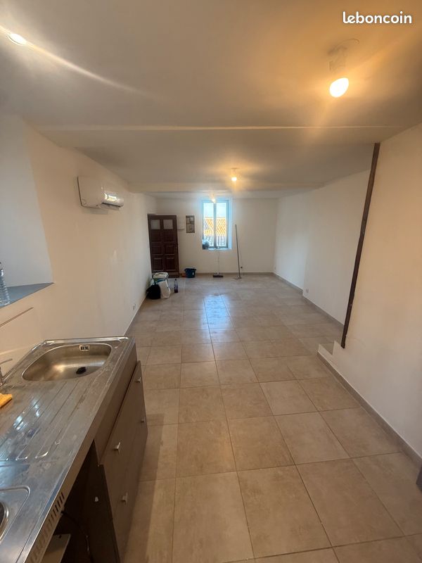 Maison 3 pièces 55 m² · à Roujan · 55 m² · 650 €