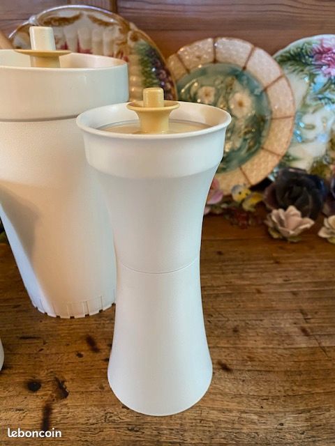 Lot De 3 Boîtes Cristal Tupperware Vintage – 0.5L, 1.2L, 2.4L, Couvercles à Piston