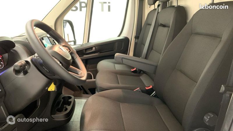 Peugeot Boxer Véhicule utilitaire ou Société L2H2 3.3 120ch Active (image 12)