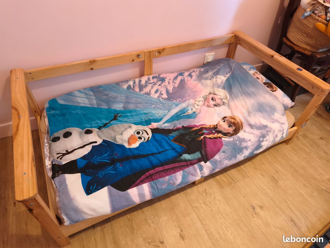 Lit enfant en bois et matelas aloe vera70*140 (image 1)