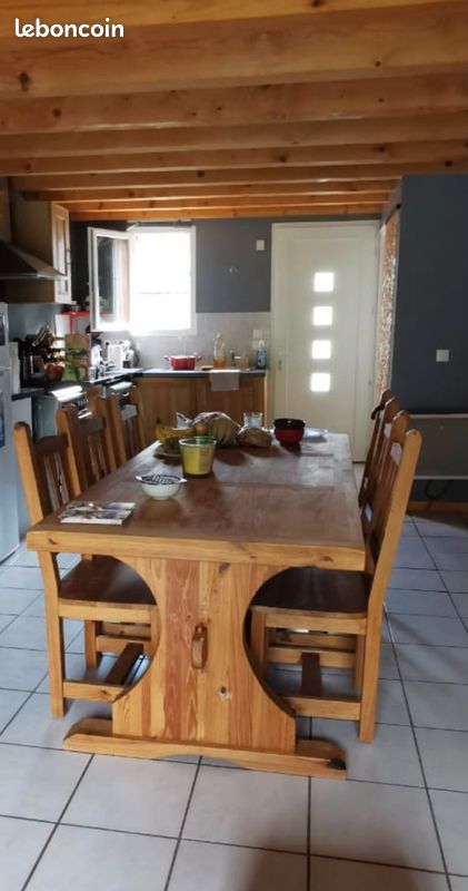 Table en bois massif avec 6 chaises (image 3)