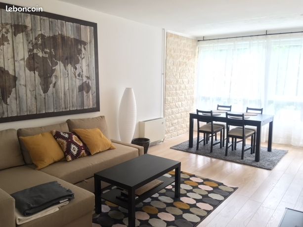 À Louer – T2 de 47 m² – Résidence Calme avec Vue sur Parc – 1er Étage