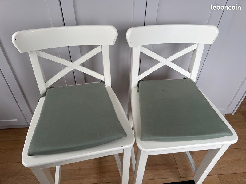 2 chaises de bar blanches (image 9)