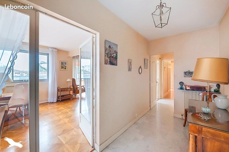 Appartement 5 pièces 133 m² · à Bordeaux · 133 m² · 332 000 €