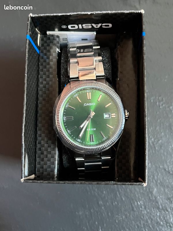 Casio MTP green dial (image 6)