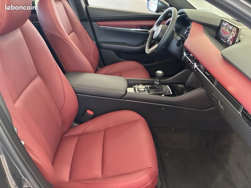Mazda Mazda 3 2.0 e-SKYACTIV-X M-Hybrid 186ch Takumi RED TO 2025 Euro6e (image 19)