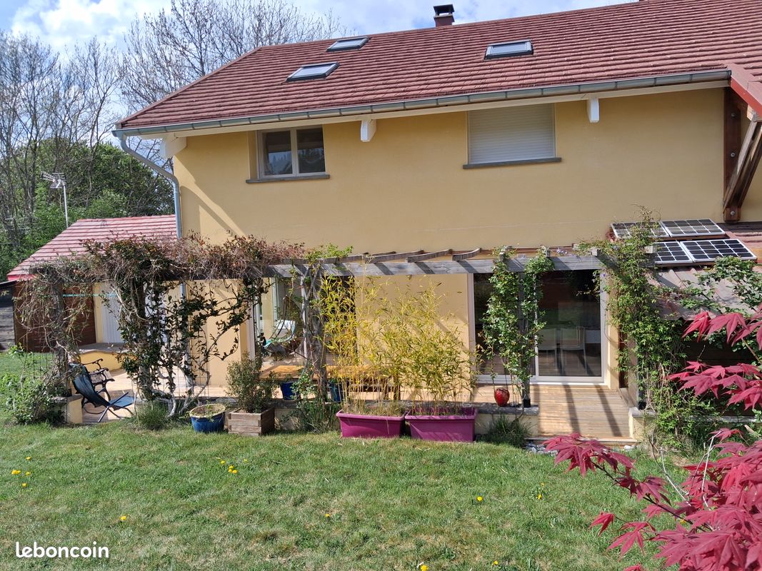 Maison 5 pièces 160 m² · à Saint-Laurent-du-Cros · 160 m² · 369 000 €