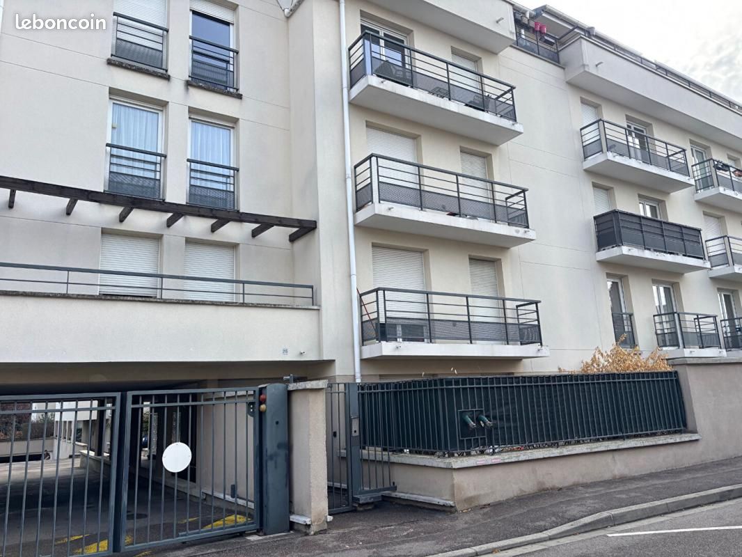 Appartement 2 pièces 43 m² · à Mantes-la-Ville · 43 m² · 137 800 €