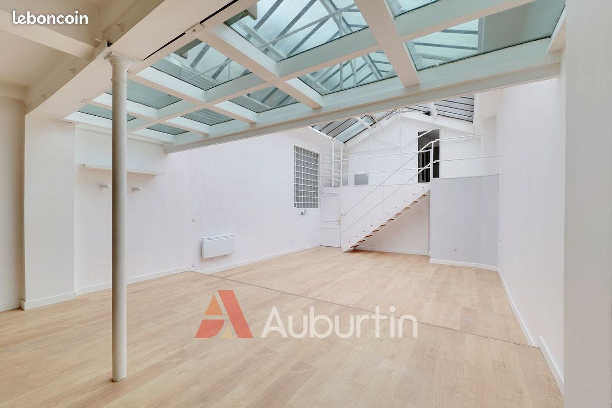 Appartement 4 pièces 161 m² · à Paris · 161 m² · 730 000 €