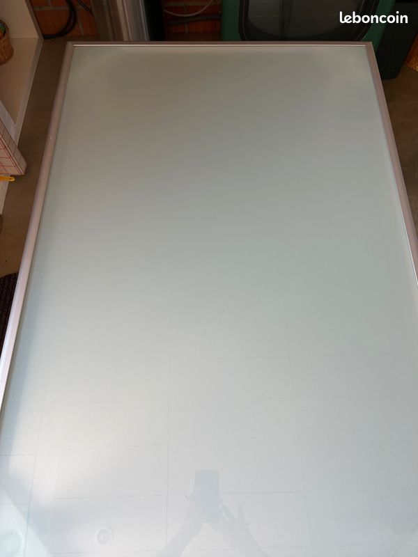 Table en verre (image 2)