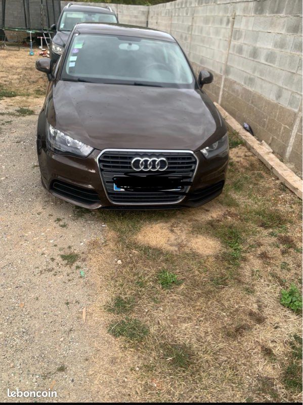 Audi A1 1.2 TFSI 86 ch Ambiente – 2010 – 117 738 km (image 1)