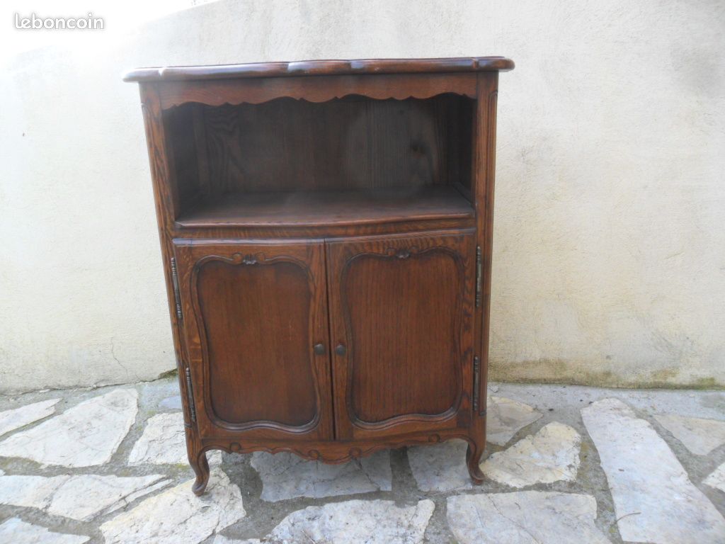 Meuble en chêne (image 1)