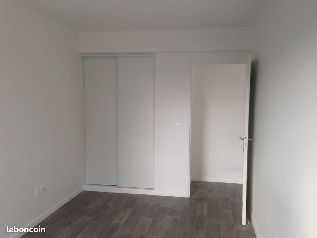 Appartement a louer carrieres-sous-poissy - 2 pièce(s) - 49 m2 - Surfyn