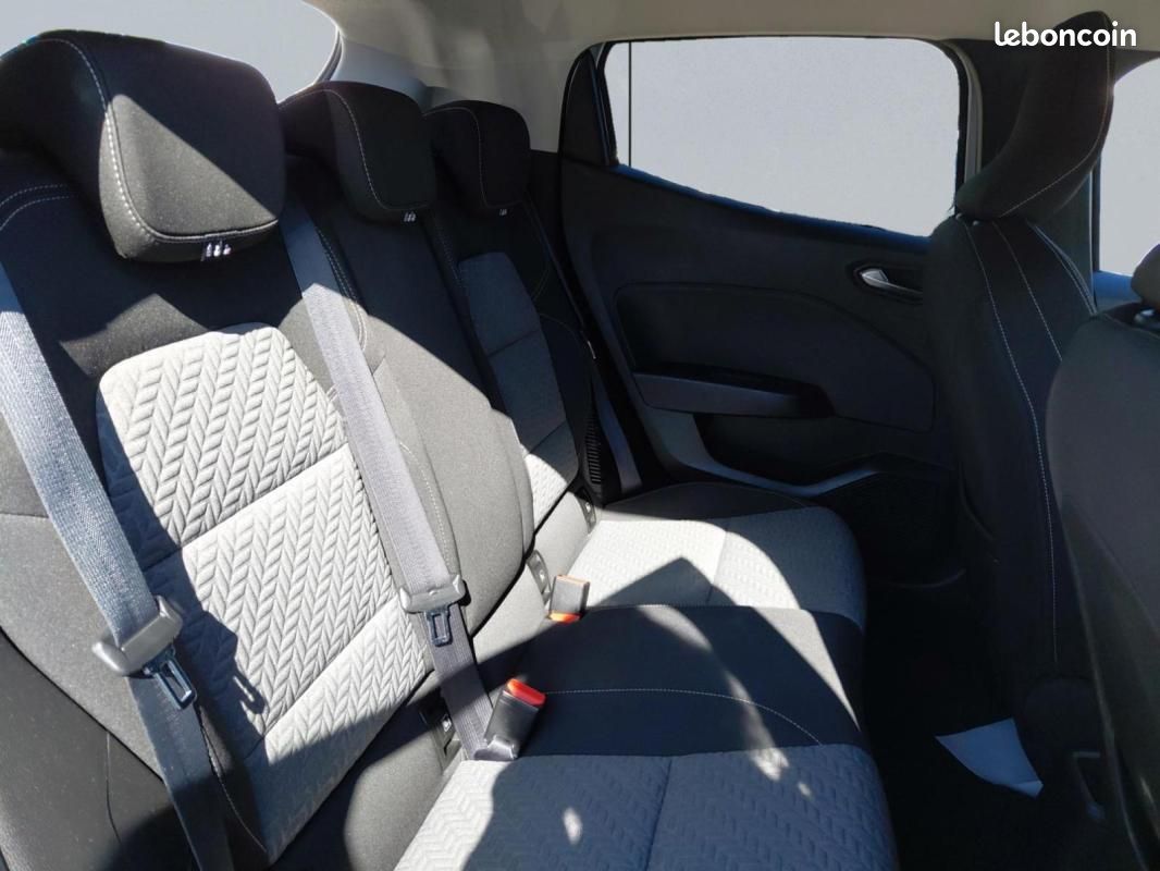 Renault Clio V E-Tech full hybrid 145 Evolution (image 18)