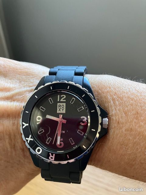 2 montres Roxy en très bon état (image 2)