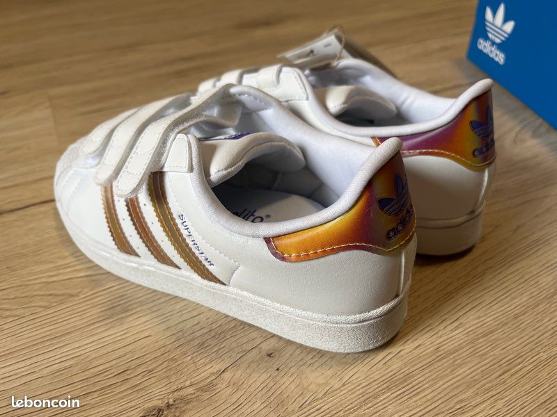 Chaussure baskets neuve adidas superstar cf taille 34 Chaussures