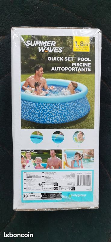 Piscine design bleu et blanc (image 2)