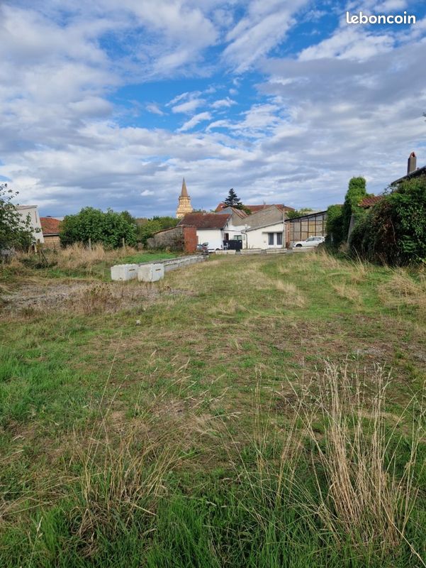 Terrain 520 m² RIEUMES (image 1)