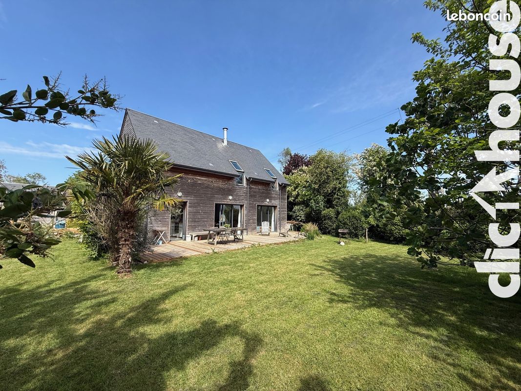 Maison 6 pièces 130 m² · à Bernières-sur-Mer · 130 m² · 450 000 €