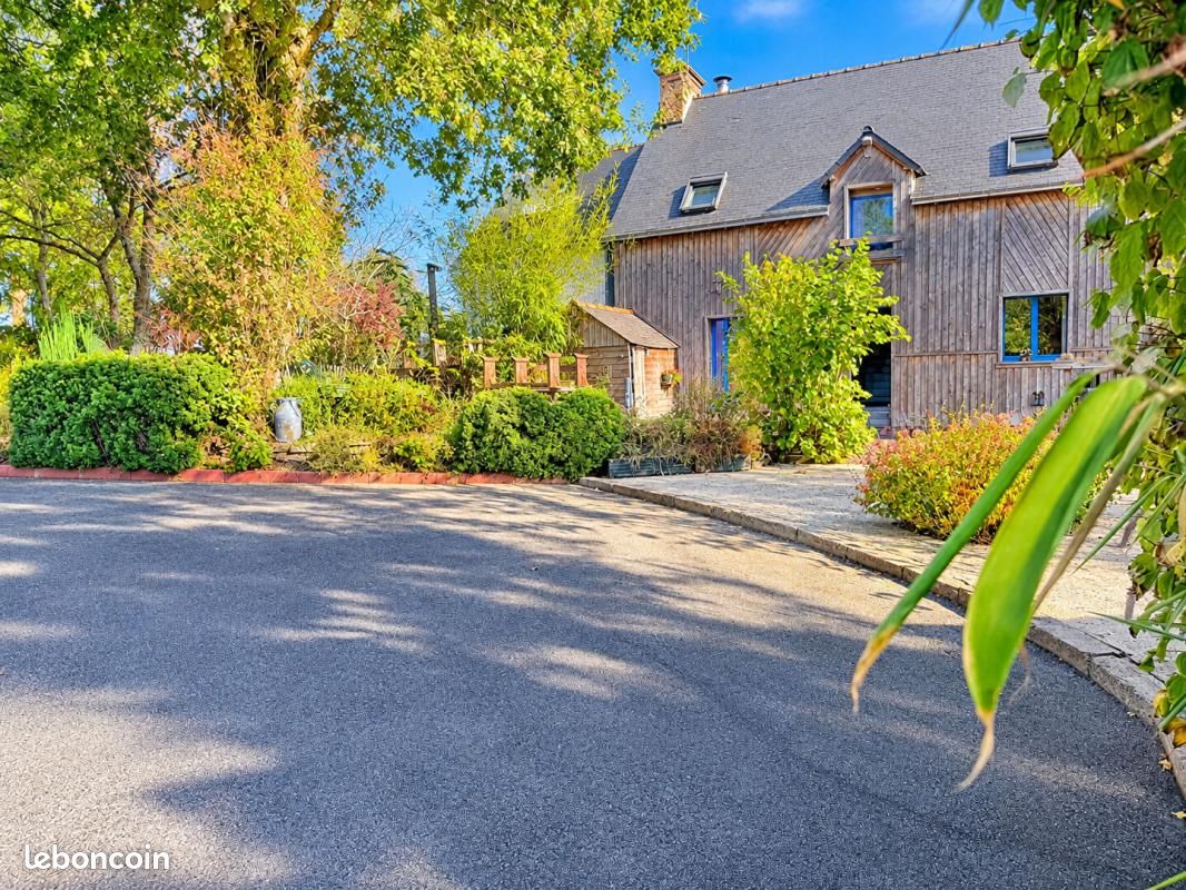 Maison 7 pièces 214 m² · à Saint-Vincent-sur-Oust · 214 m² · 273 000 €