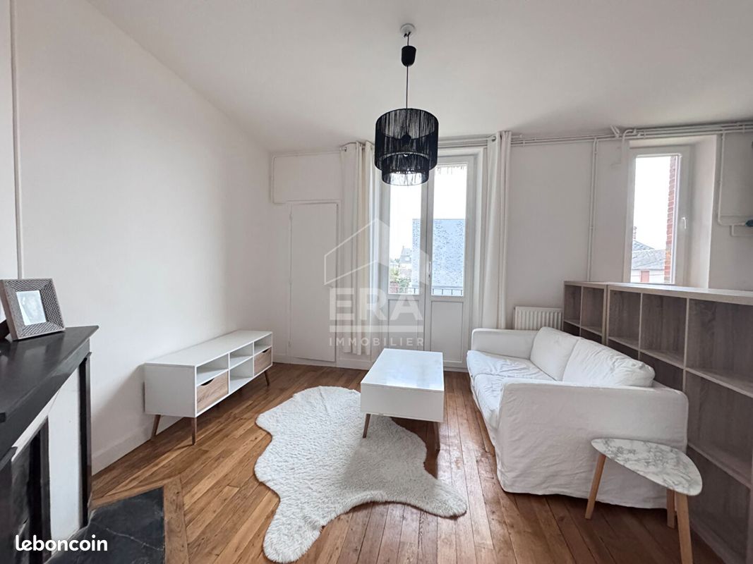 Appartement 3 pièces 42 m² · à Orléans · 42 m² · 670 €