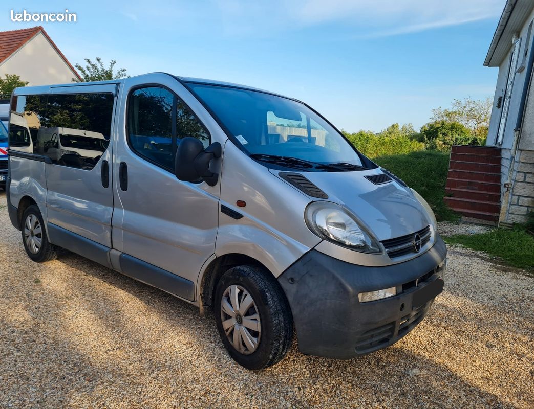 Opel vivaro 1.9 DTI 100 ch L1H1, 9 places, révisé et garantie 1 an (image 2)