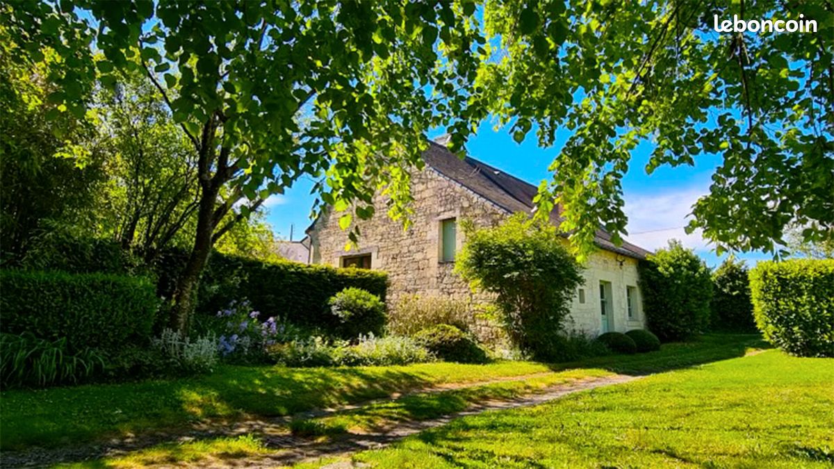 Maison 9 pièces 218 m² · à Brissac Loire Aubance · 218 m² · 599 000 €