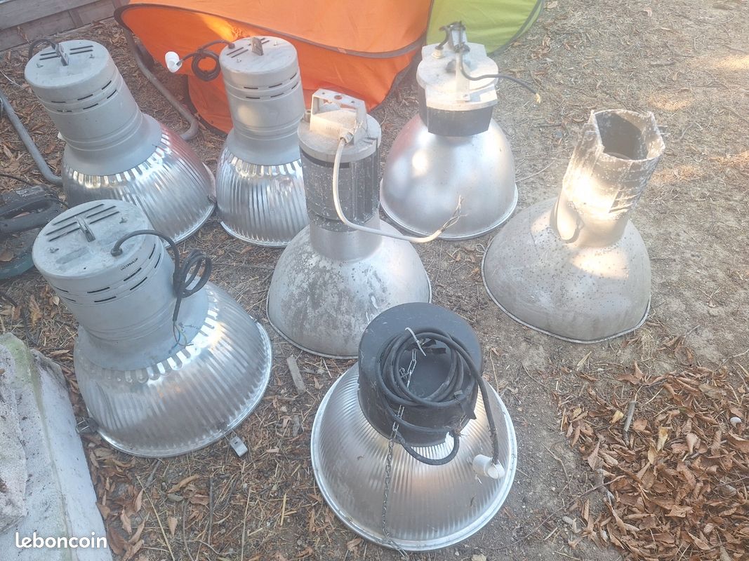 Lot lampe industrielle (image 1)