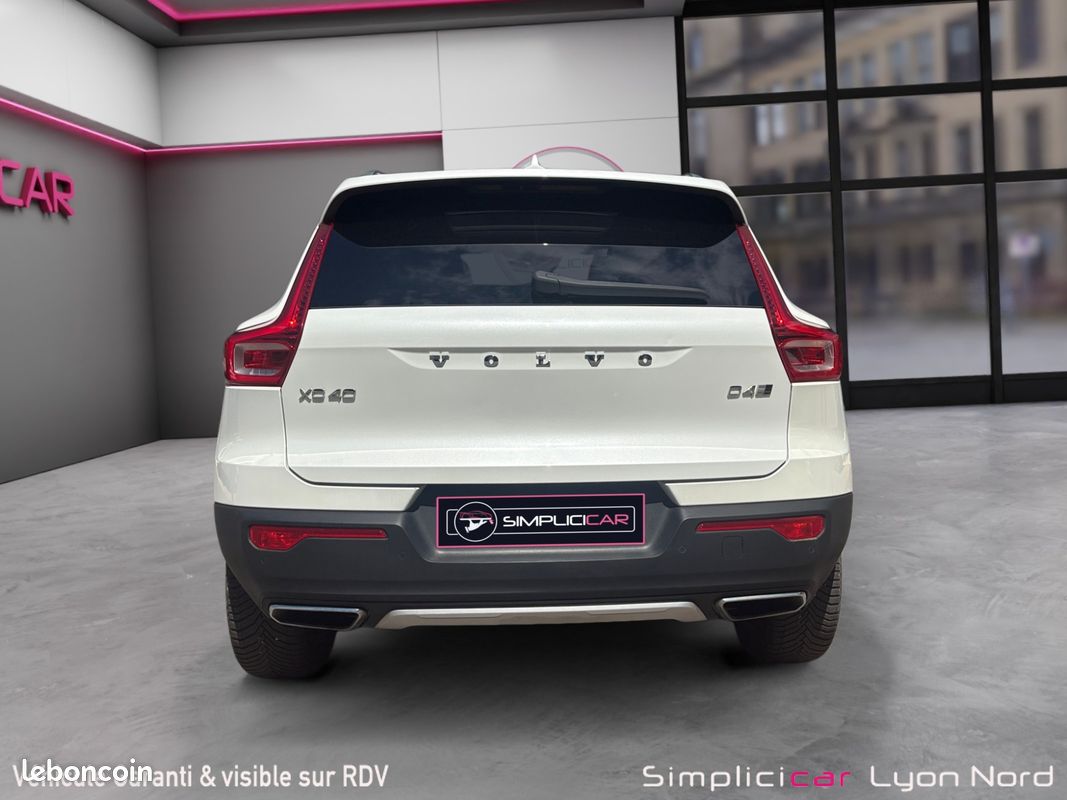 VOLVO XC40 D4 190 AWD INSCRIPTION LUXE GEARTRONIC 190Ch Garantie 12 mois (image 4)