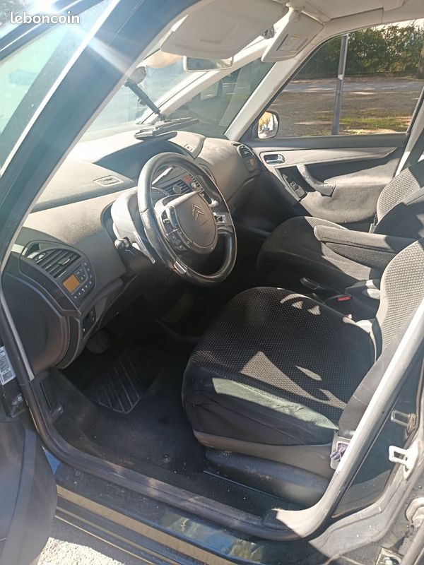 C4 picasso (image 1)