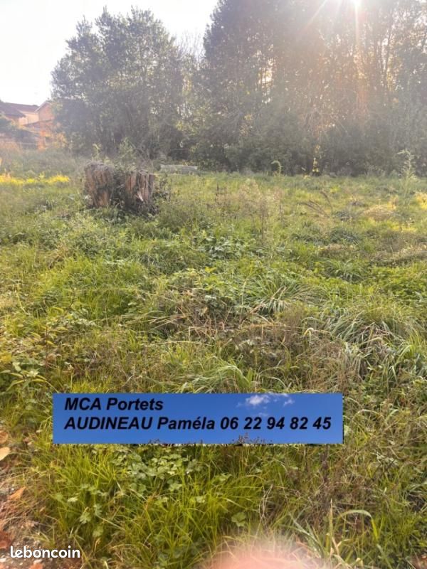 Terrain 700 m² Sadirac · 99 000 €