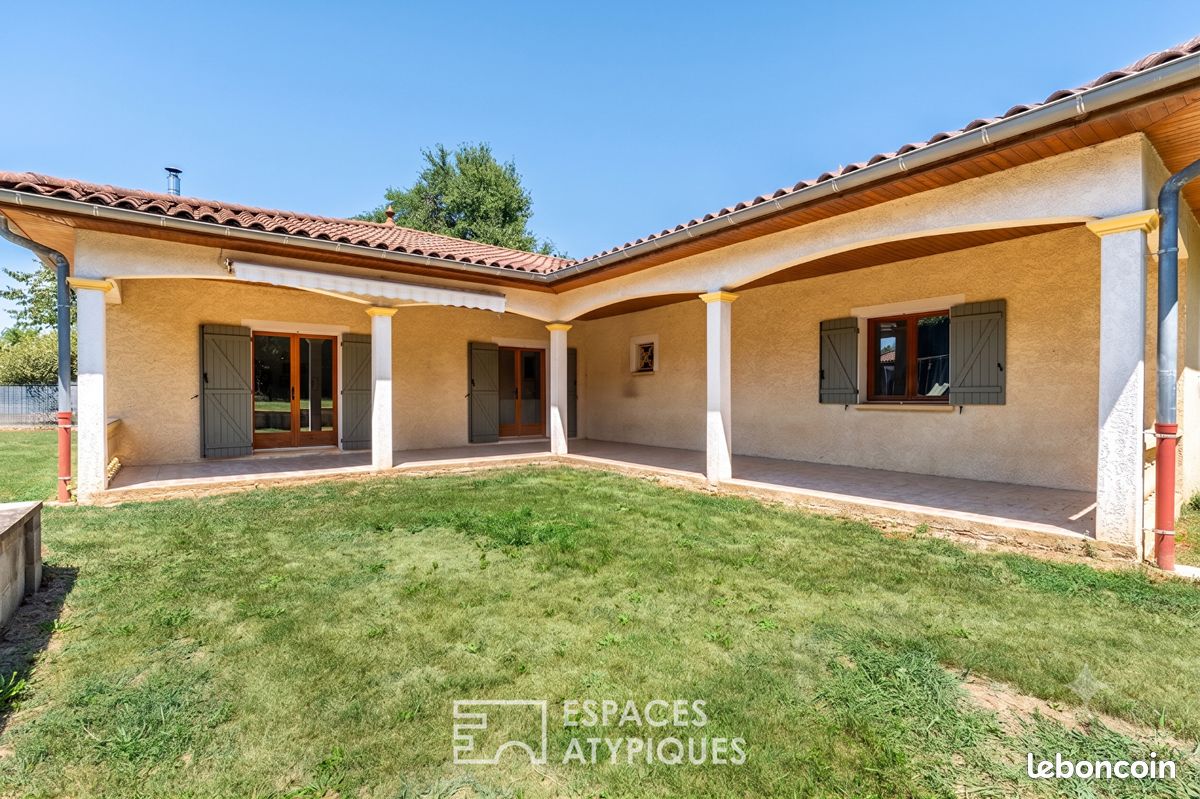 Maison 6 pièces 141 m² · à Mogneneins · 141 m² · 359 000 €