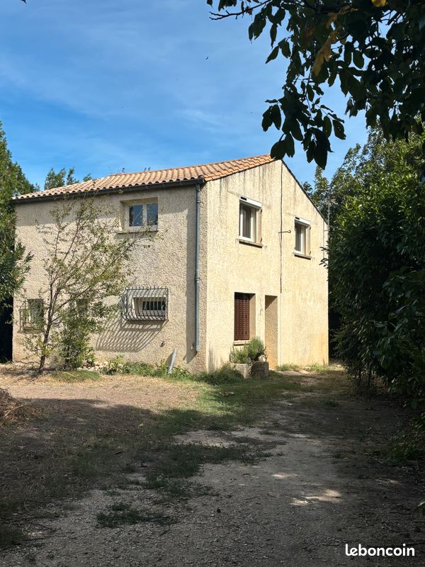 Maison 3 pièces 88 m² · à Castillon-du-Gard · 88 m² · 880 €/mois