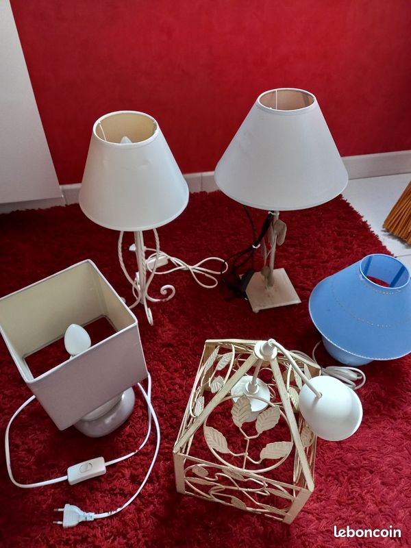 Lot lampes à poser et suspension (image 1)