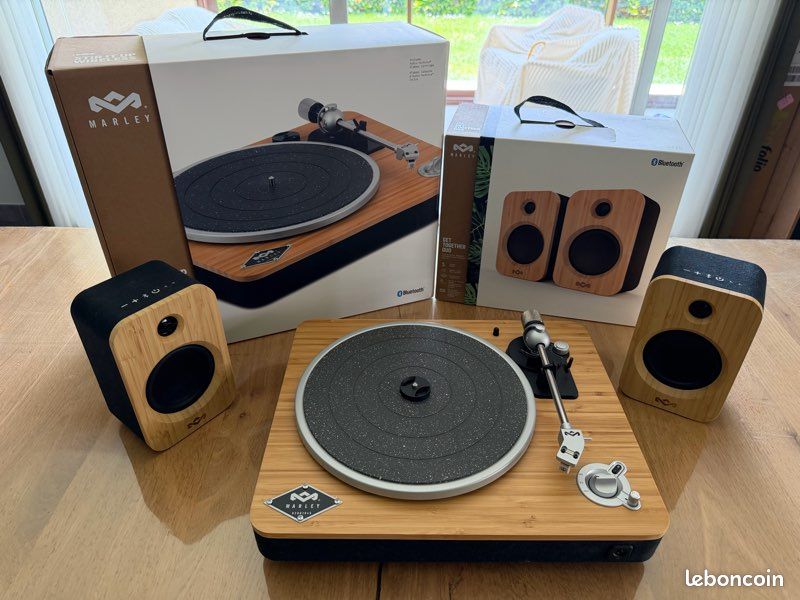 Vends platine vinyles avec enceintes Bob Marley (image 1)
