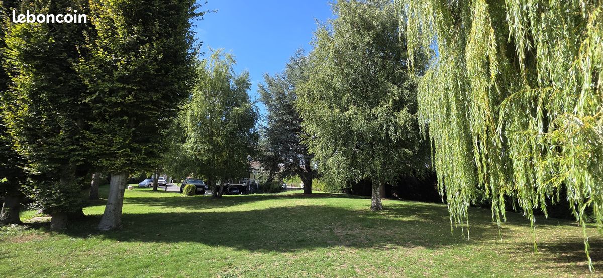 Maison 8 pièces 216 m² · à Bauvin · 216 m² · 618 000 €