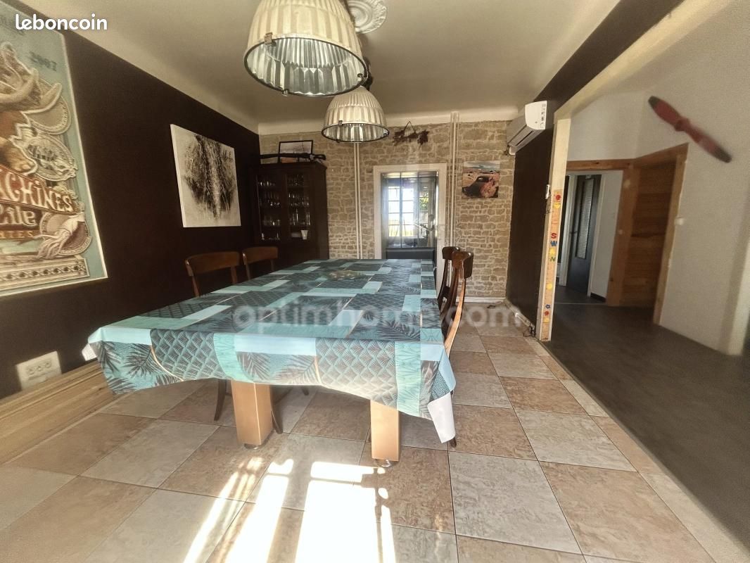Maison 6 pièces 191 m² · à Saint Jean D Hermine · 191 m² · 184 000 €