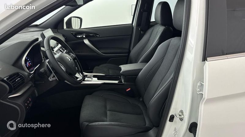 Mitsubishi Eclipse Cross 2.4 MIVEC PHEV 188ch Intense 4WD (image 12)