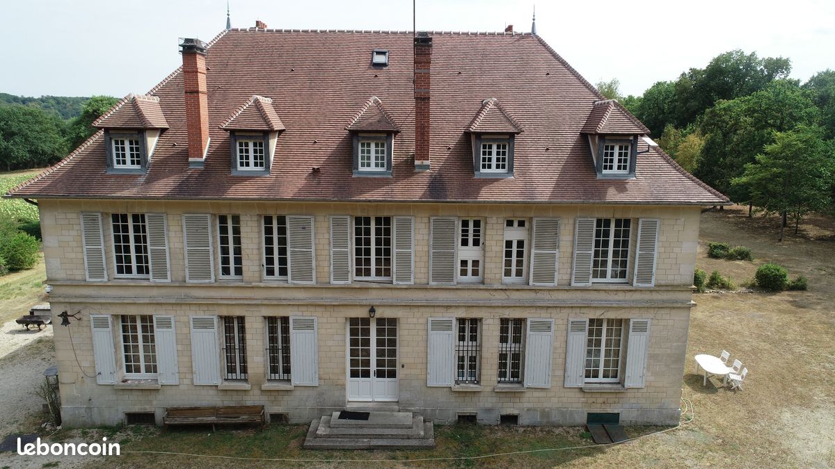 Maison 25 pièces 523 m² · à Armentières-en-Brie · 523 m² · 1 850 000 €