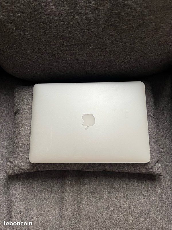 MacBook Air 2017 13 pouces Bon état (image 3)