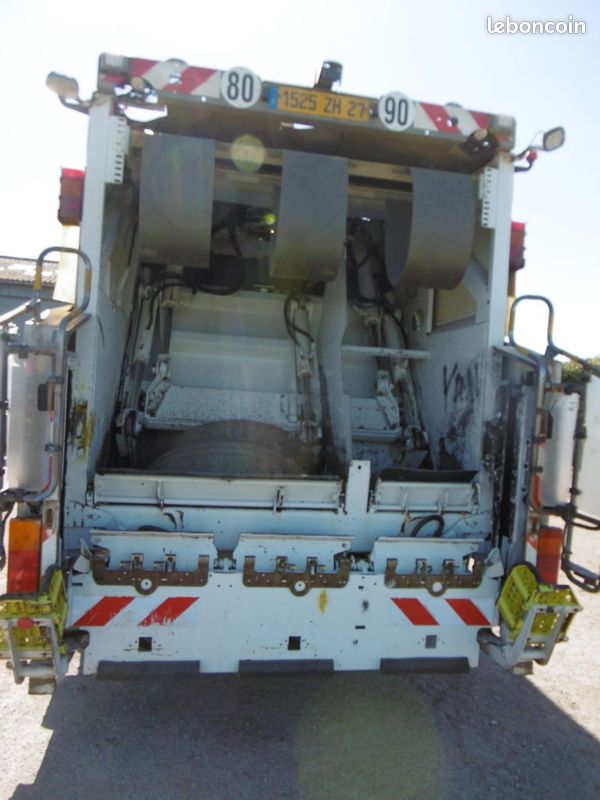 Renault Premium 320 6x2 (image 4)