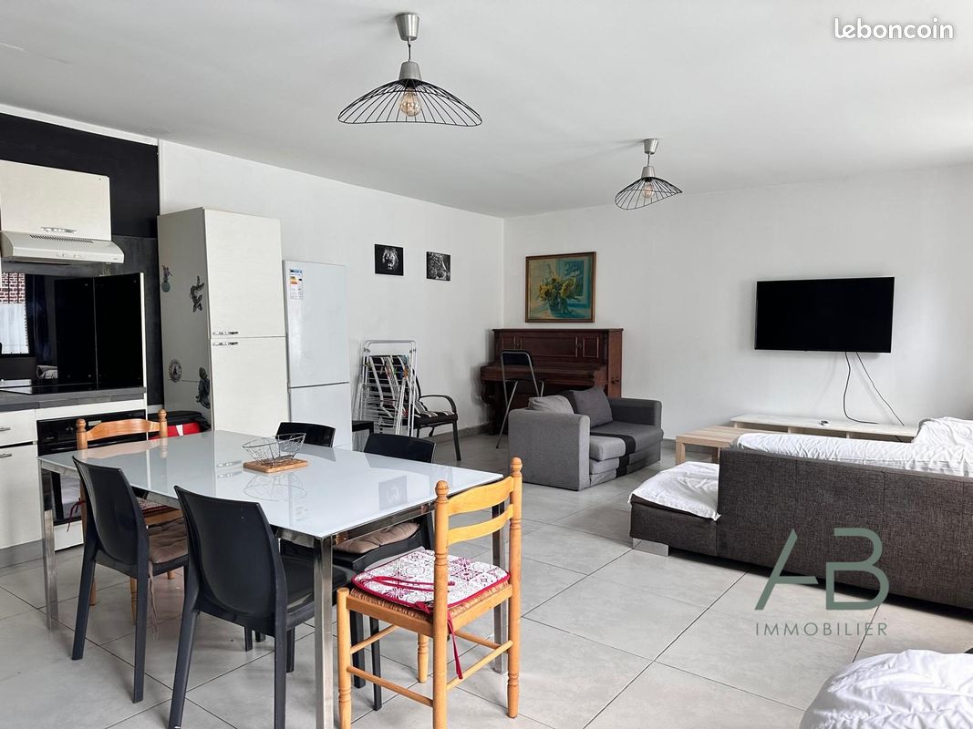 Maison 6 pièces 117 m² · à Lille · 117 m² · 383 000 €