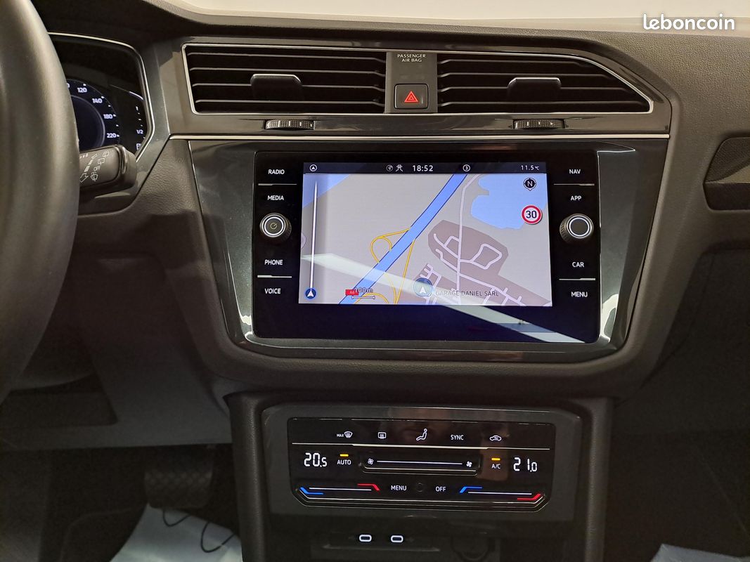 VOLKSWAGEN Tiguan 2.0 TDI 150ch DSG7 Elegance (image 19)