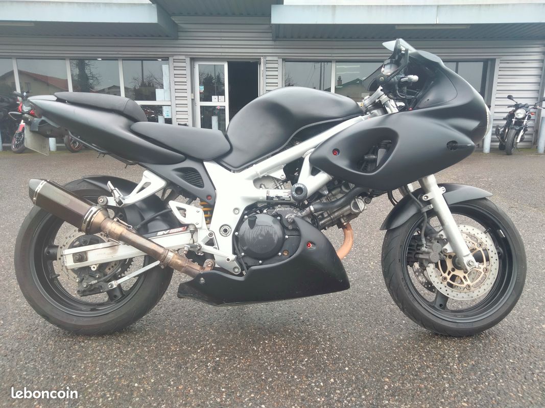 Toutes pieces suzuki sv650 s svs 1999 a 2002 Équipement moto