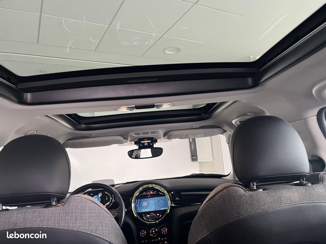 MINI Hatch 5 Portes Cooper 136 ch DKG7 Edition Premium Plus (image 18)