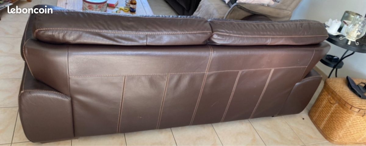 Vends canapé et fauteuil cuir marron (image 1)