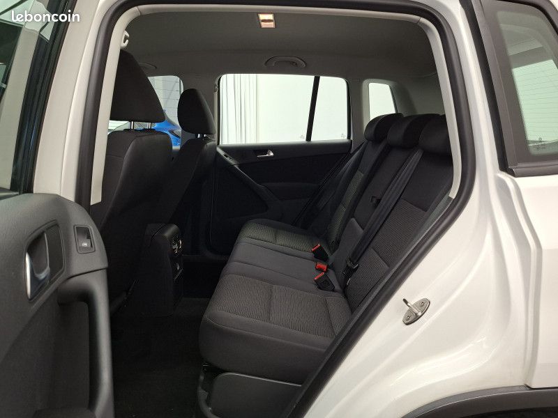 Volkswagen TIGUAN 2.0 tdi 110cv Bluemotion Technologie/Apple Car Play/Caméra/Radar/Régulateur (image 18)