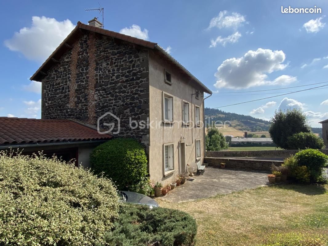 Maison 8 pièces 180 m² · à Le Brignon · 180 m² · 235 000 €